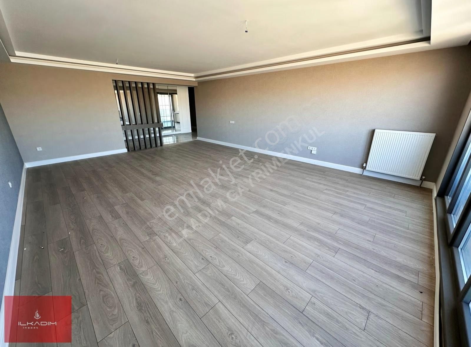 Cadde Üzeri Çift Bloklu Sitede 250m2 Ada Mutfaklı Saunalı 4+1 - Görsel 16