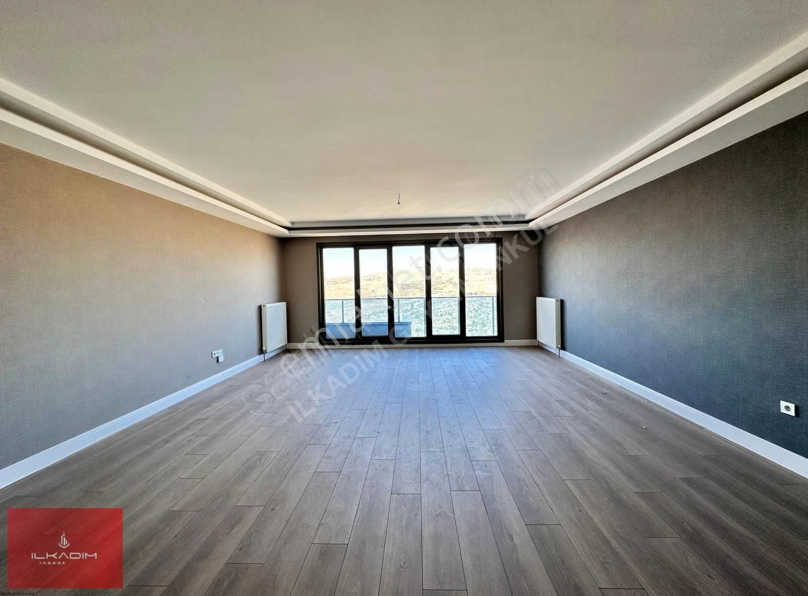 Cadde Üzeri Çift Bloklu Sitede 250m2 Ada Mutfaklı Saunalı 4+1 - Görsel 28