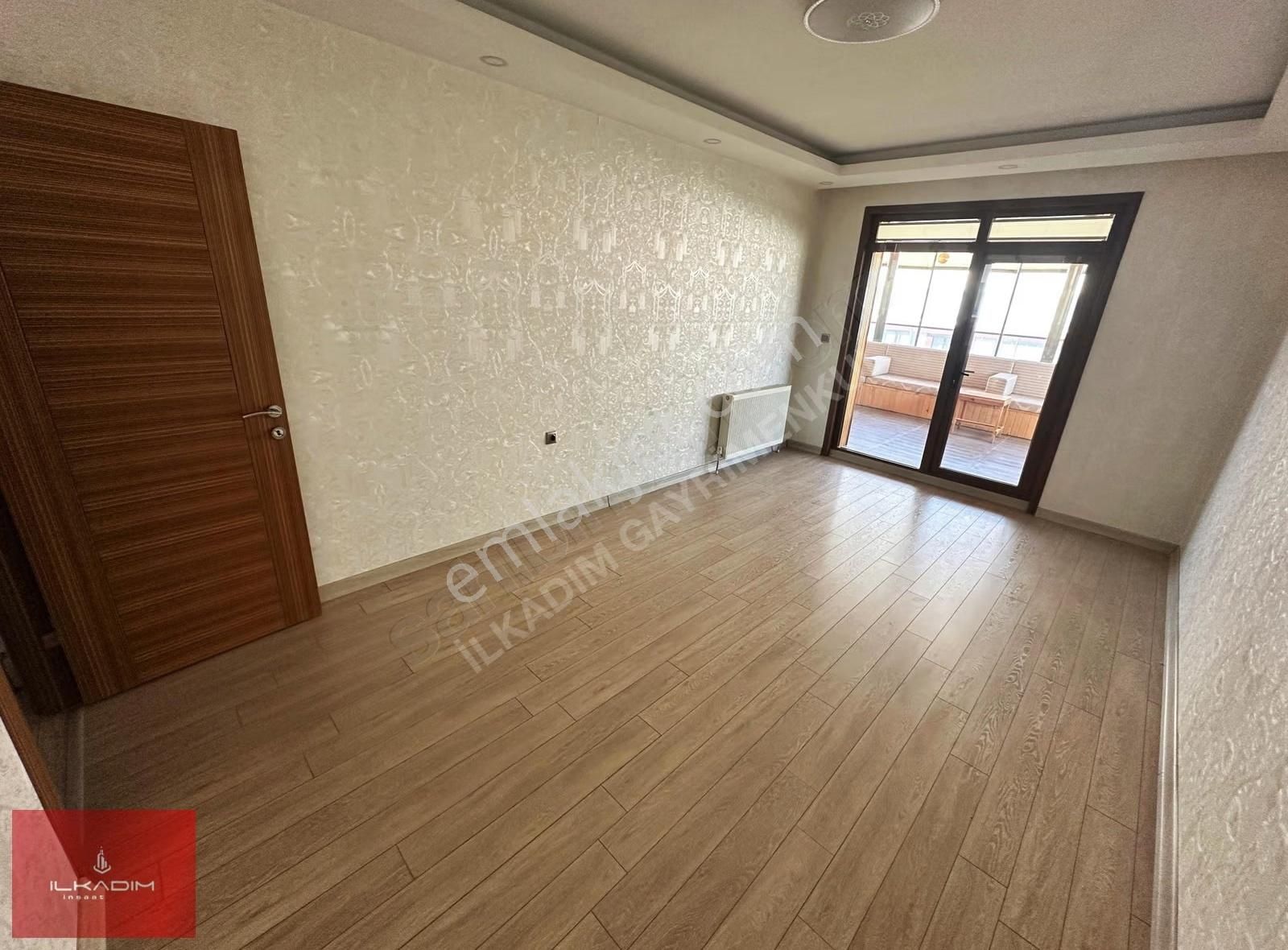 İlkadımdan Yaylada Panoramik Manzaralı Sitede Çift Girişli 4+2 - Görsel 5