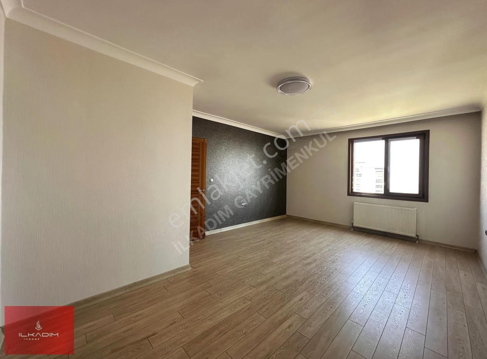 İlkadımdan Yaylada Panoramik Manzaralı Sitede Çift Girişli 4+2 - Görsel 33