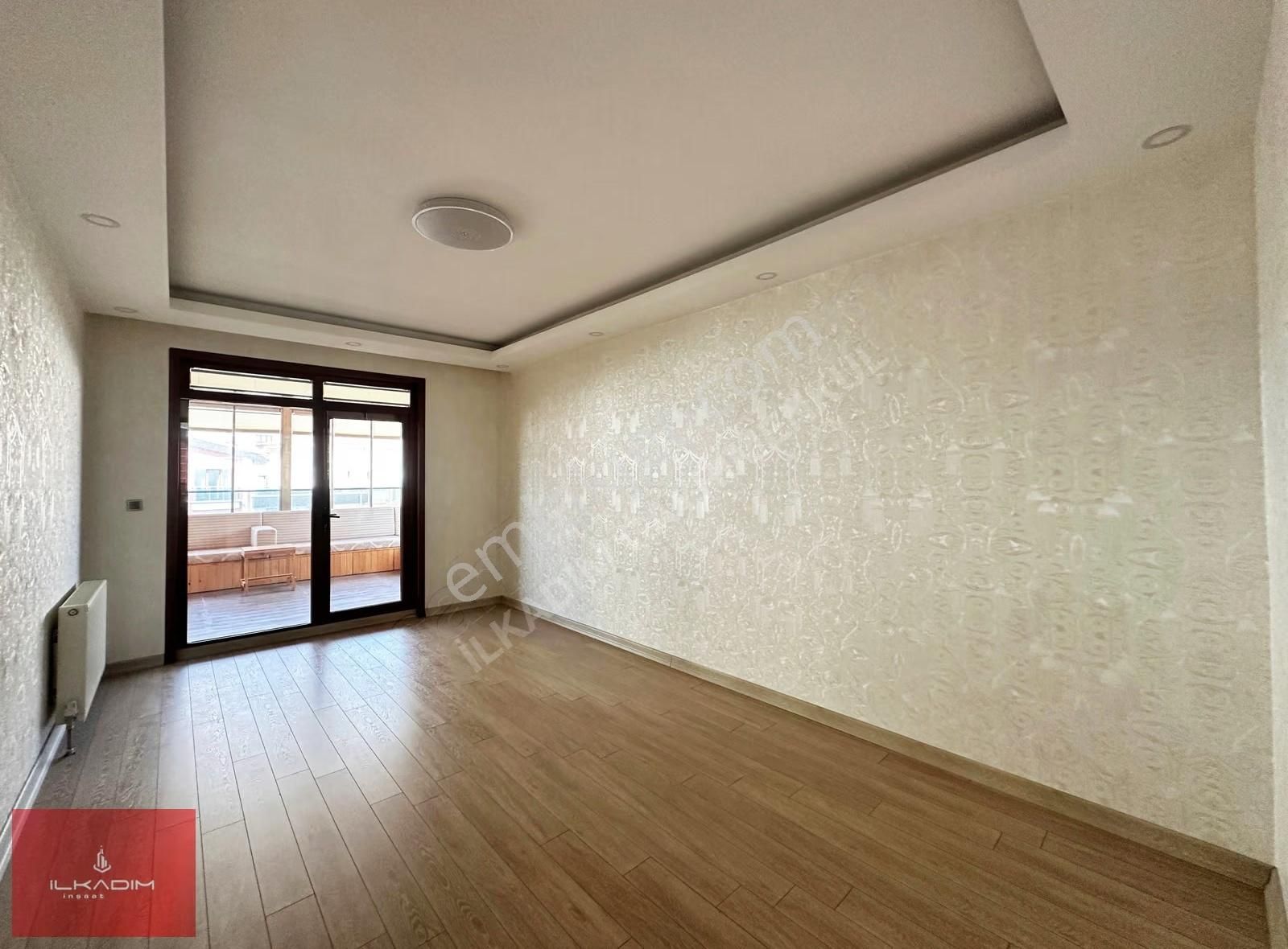 İlkadımdan Yaylada Panoramik Manzaralı Sitede Çift Girişli 4+2 - Görsel 35