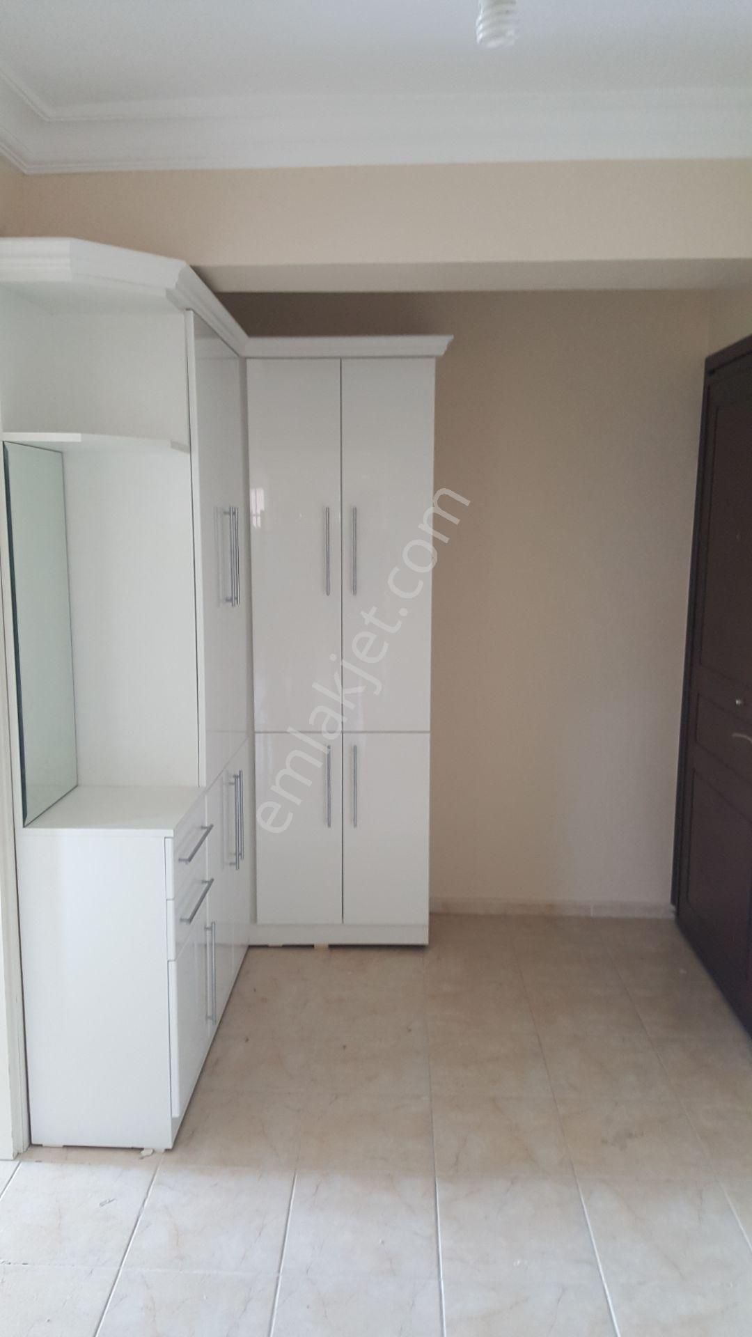 Menemen Kasımpaşa Mah. Sekon Konutlarında Kiralık 3+1 Ara Kat Daire - Görsel 2