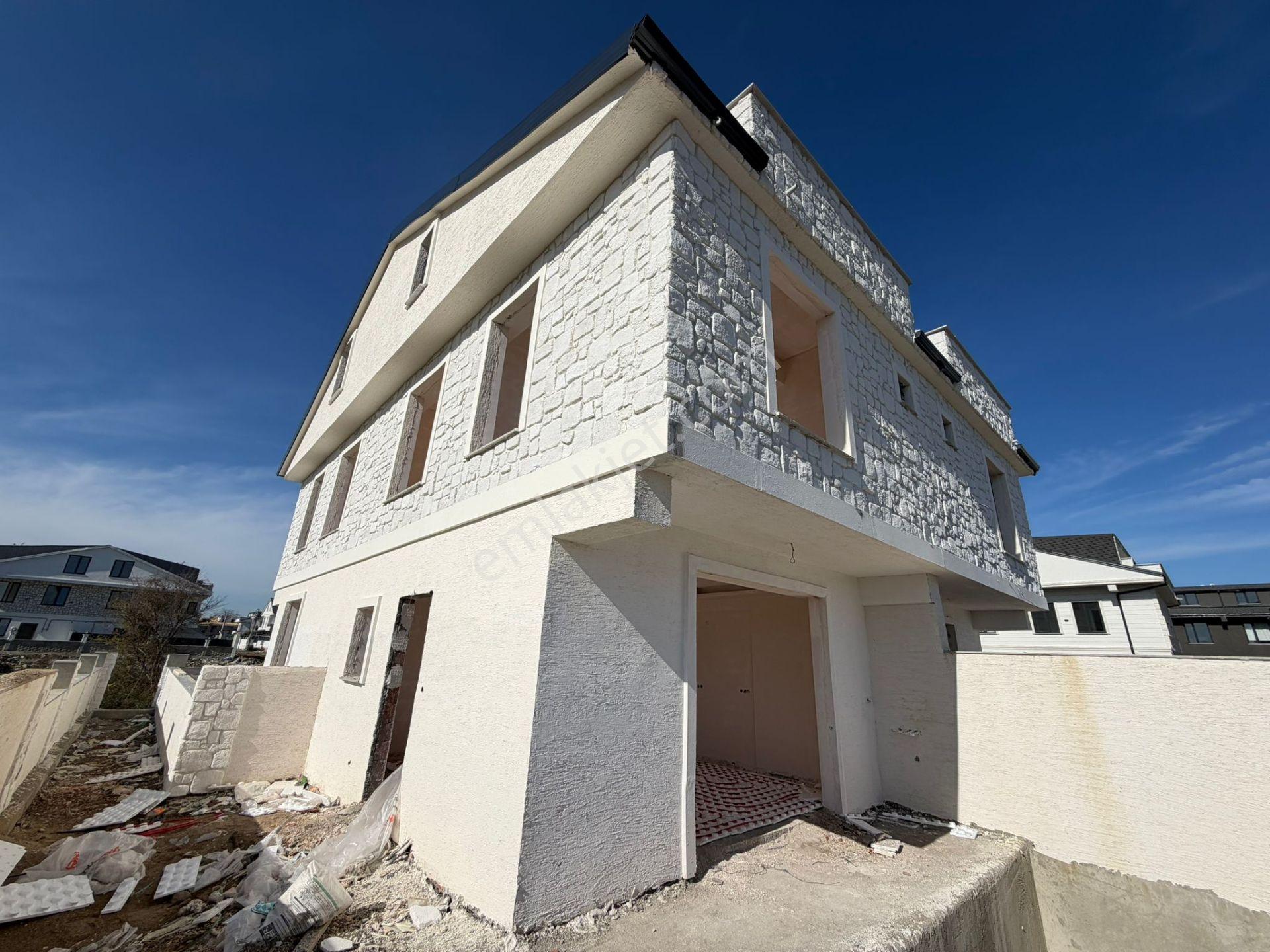Kocaalide 1 Aya Teslim M.bahçeli M.havuzlu Sıfır 3+1 Villa - Görsel 3