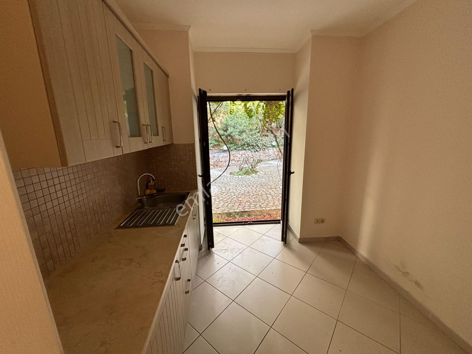 Bodrum Oasis Avm Yanı, Site İçi, Bahçe Katı, Kiralık Ofis - Görsel 12