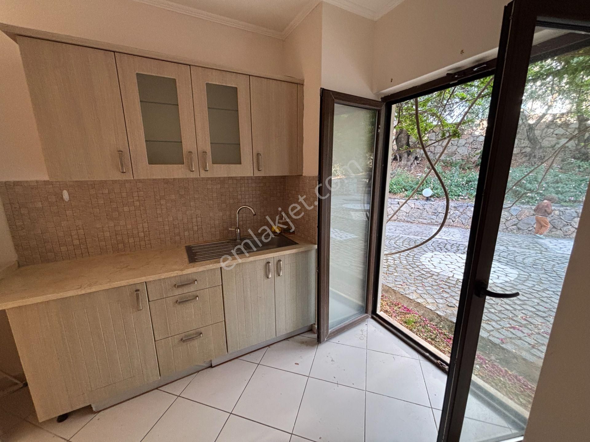 Bodrum Oasis Avm Yanı, Site İçi, Bahçe Katı, Kiralık Ofis - Görsel 14