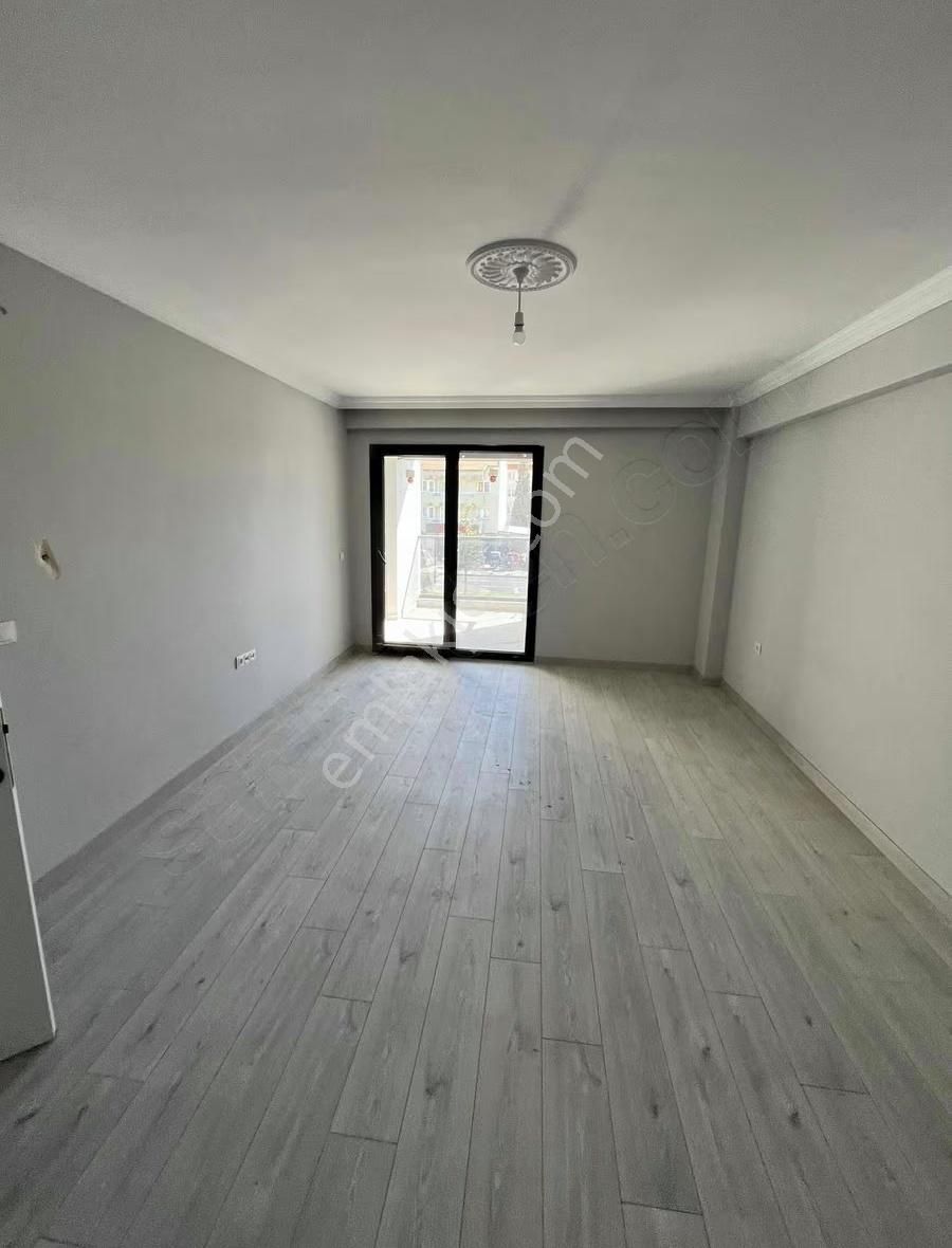 Banaz Asfaltüzeri 110m2 2+1 Hazır 2.kat Daire - Görsel 12