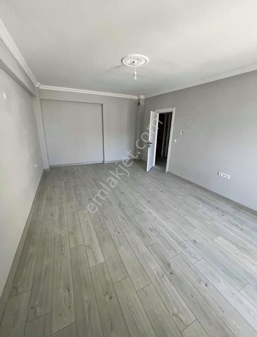 Banaz Asfaltüzeri 110m2 2+1 Hazır 2.kat Daire - Görsel 3