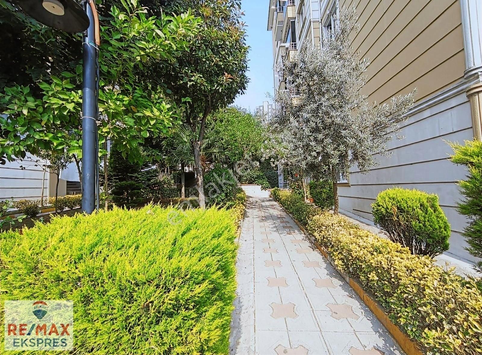 Bağcılar Varlık Konakları Güneşli'de Arakat Satılık 3+1 Daire - Görsel 14