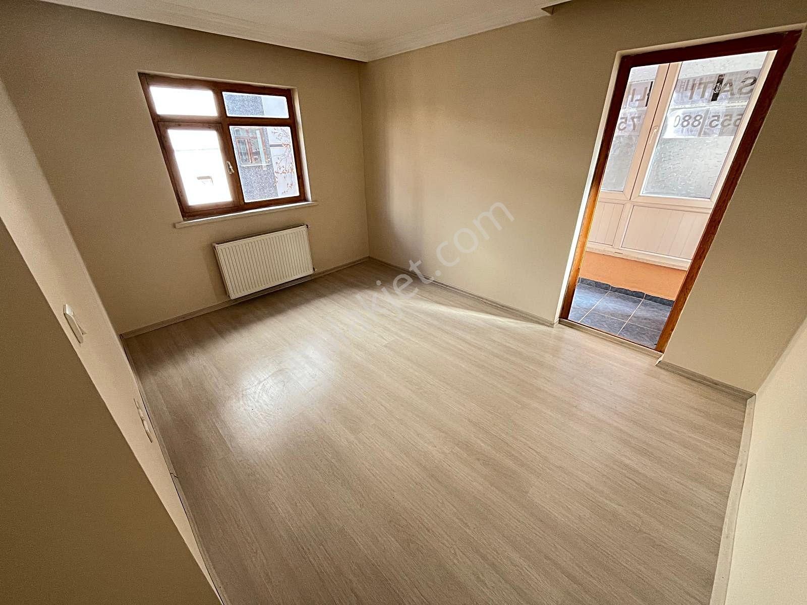 Güventepe'de Metro Yakını & Arakat Oturuma Hazır 3+1 - Görsel 17