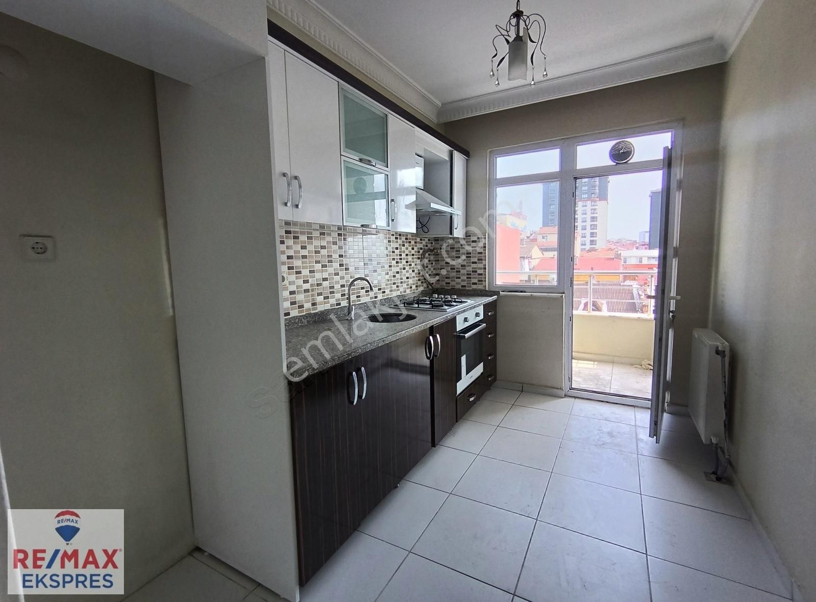 Bağcılar Güneşli Varlık Konakları Arakat Boş 100m² Satılık Daire - Görsel 4