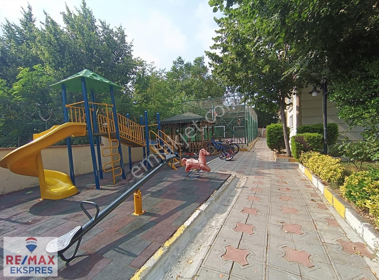 Bağcılar Güneşli Varlık Konakları Arakat Boş 100m² Satılık Daire - Görsel 10