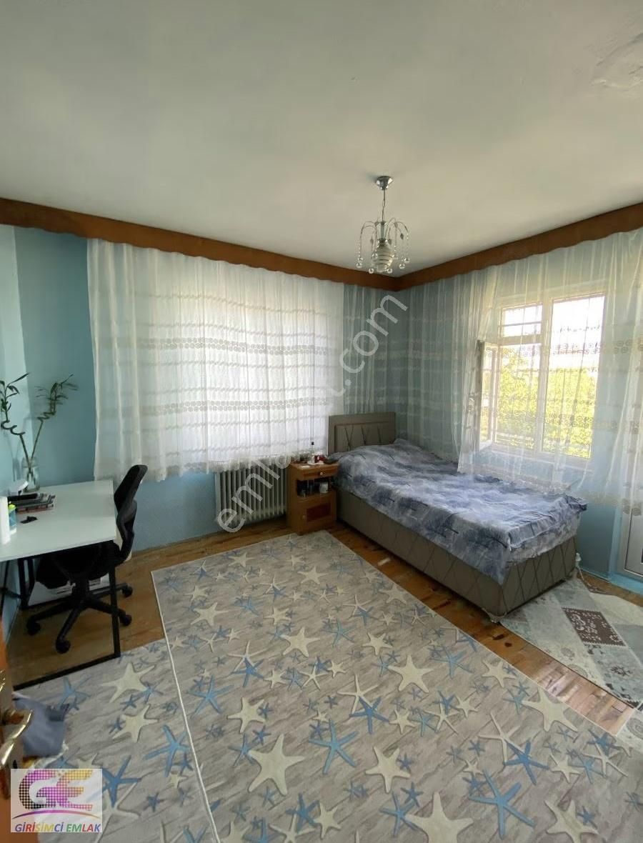 Girişimciden İstasyon Mah. Satılık 3 Katlı Müstakil Ev - Görsel 8