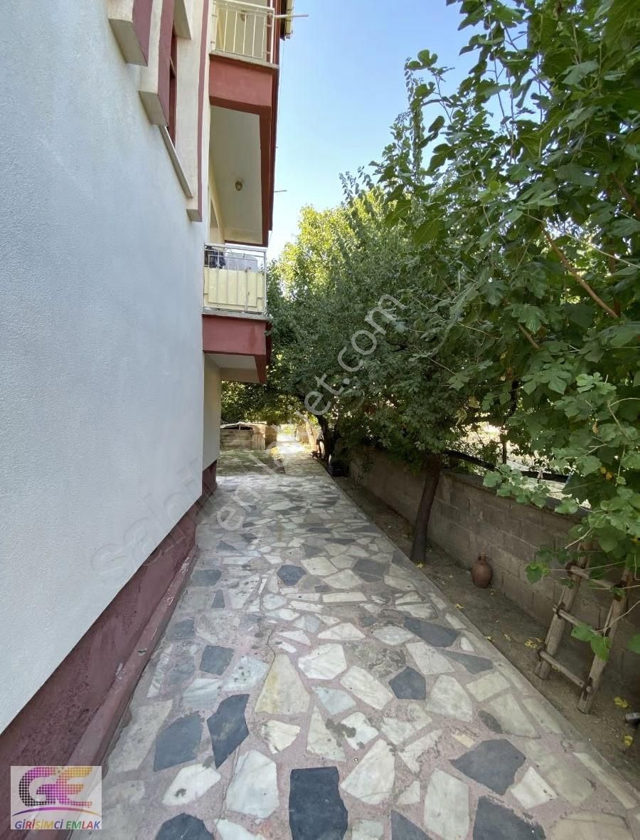 Girişimciden İstasyon Mah. Satılık 3 Katlı Müstakil Ev - Görsel 23