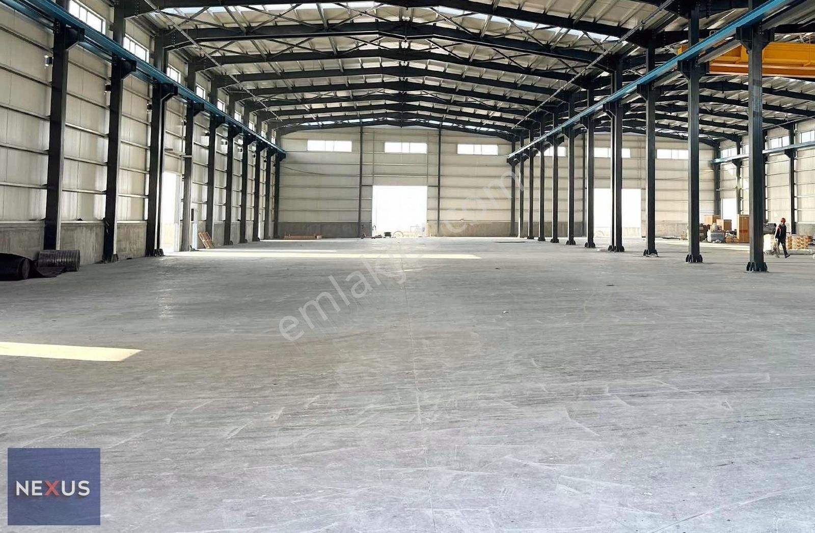 Dilovası'nda Osb'lere Komşu 2800m2 Depo Antrepo