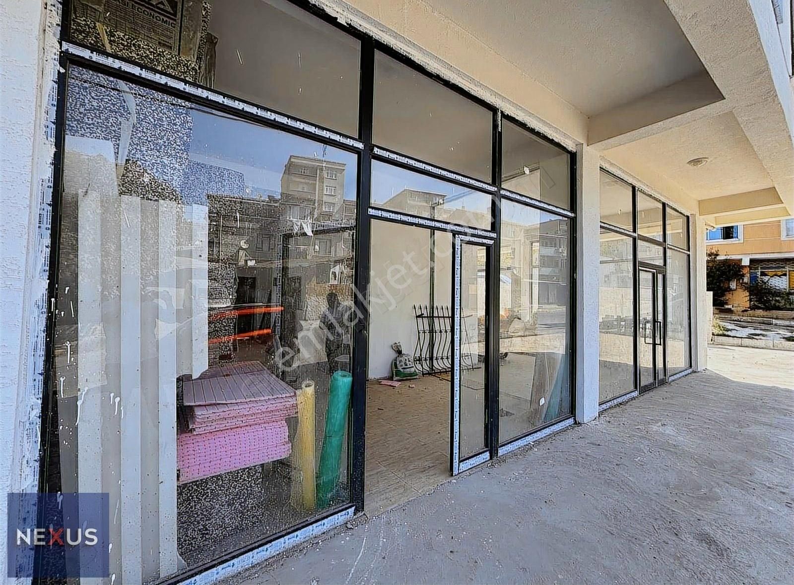 Sultanbeyli Hamidiye Mahallesi'nde Satılık 210m2 Dükkan - Görsel 11