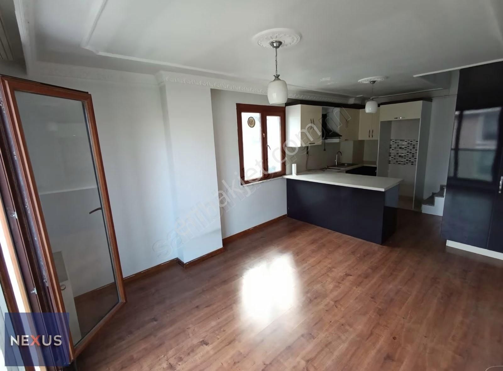 Sultanbeyli Adil Mah.sitelere Komşu Kiralık 3+1 Üst Dublex Daire - Görsel 9