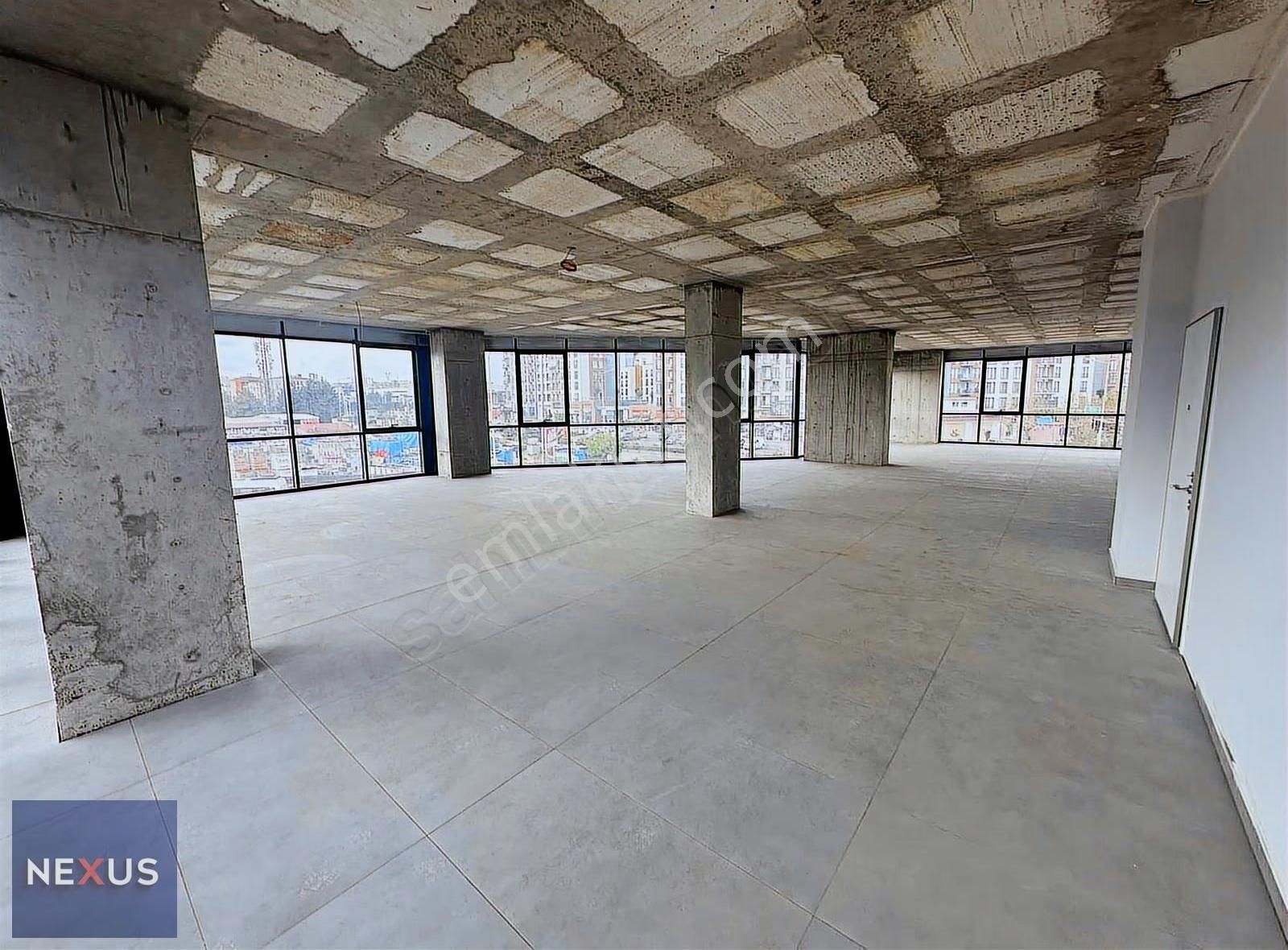 Sancaktepe'de Merkezde Tabela Değeri Yüksek Kiralık Plaza - Görsel 3