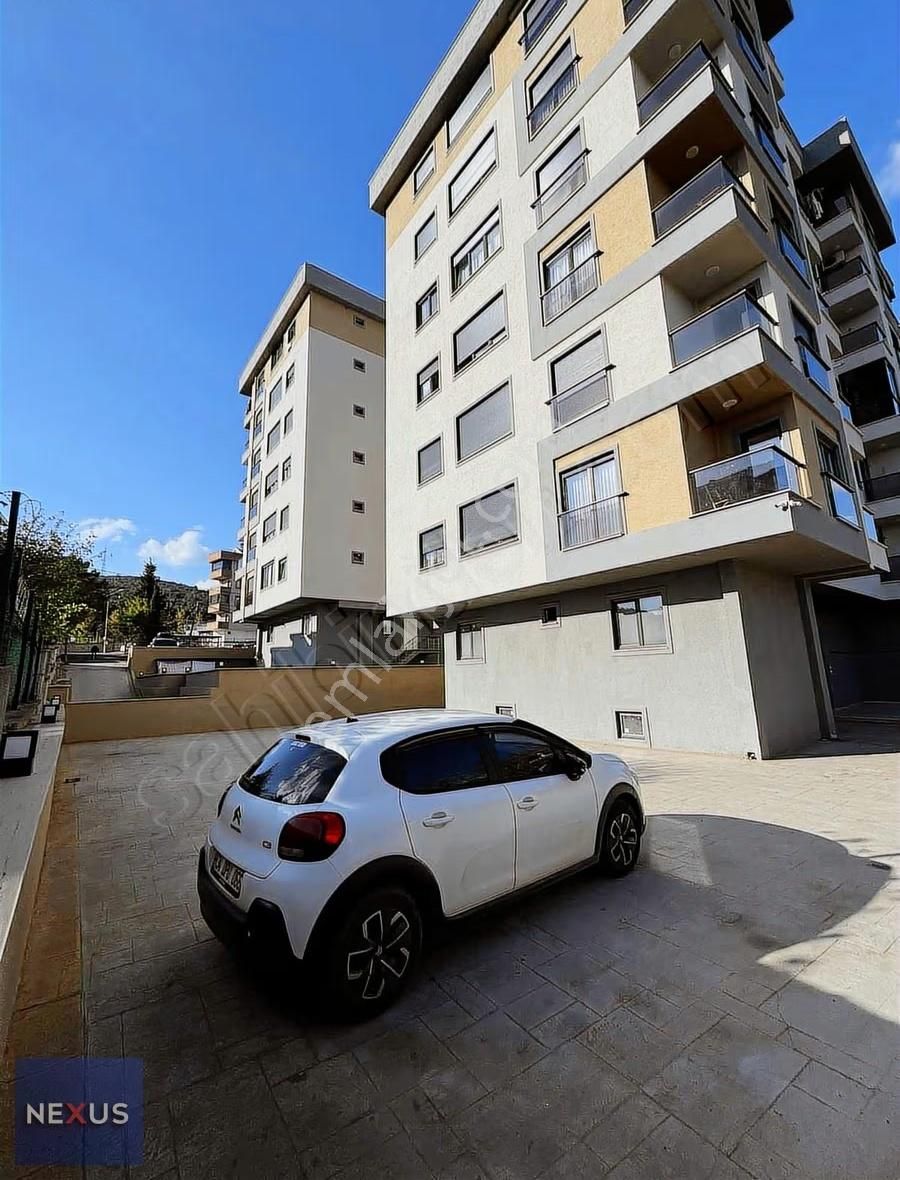 Sultanbeyli Kuran Kursu Caddesi Üzerinde 3+1 Kiralık Sıfır Daire - Görsel 16