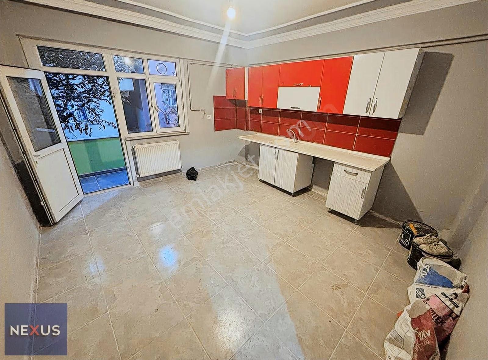 Sultanbeyli Hasanpaşa Mah. 2+1 Ara Kat Kiralık Daire - Görsel 9