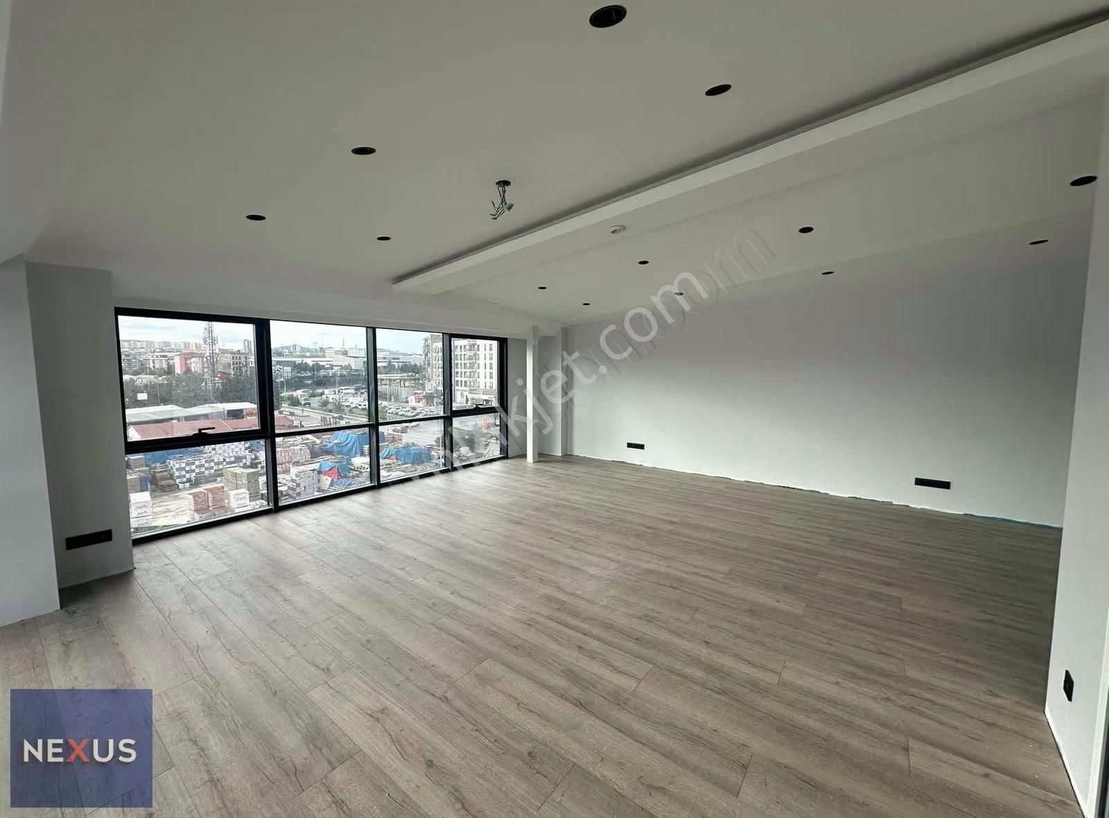 Sancaktepe'de Müstakil 1.300 M2 Kiralık Plaza - Görsel 4