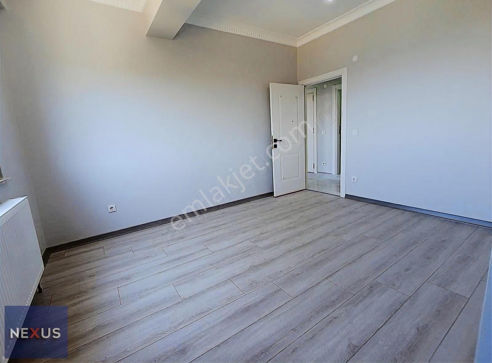 Sultanbeylide Geniş Aileye Uygun Satılık 4+2 Çift Mutfaklı Daire - Görsel 21