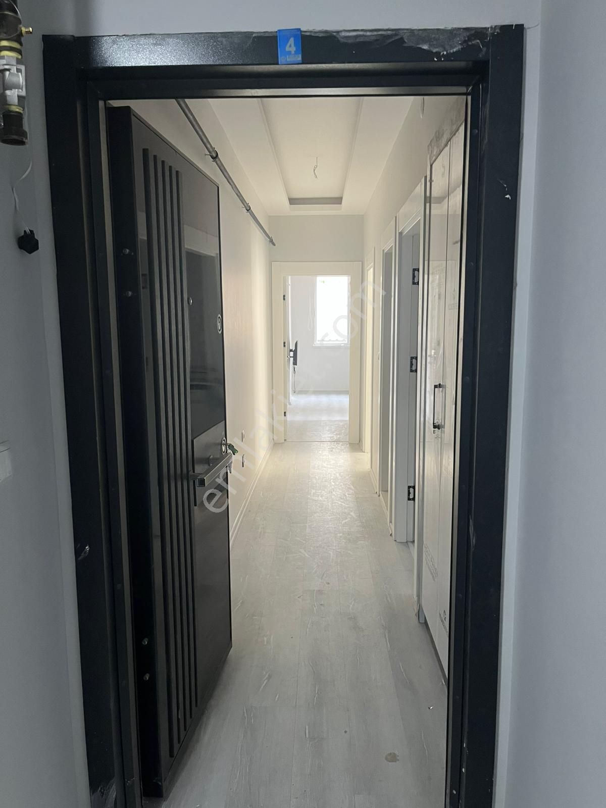 Afyon Üçok Emlaktan Dervişpaşa Mah Satılık 2+1 Sıfır Lüx Eşyalı 1 Kat Daire - Görsel 8