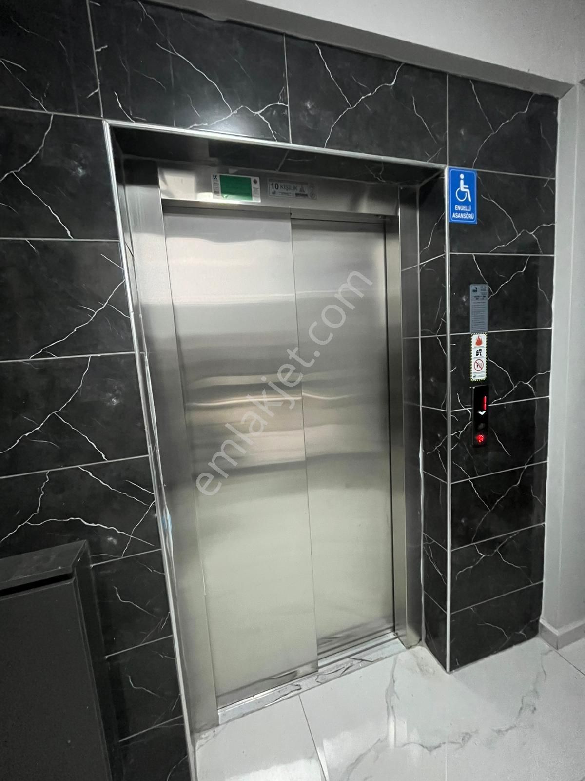 Afyon Üçok Emlaktan Dervişpaşa Mah Satılık 2+1 Sıfır Lüx Eşyalı 1 Kat Daire - Görsel 7