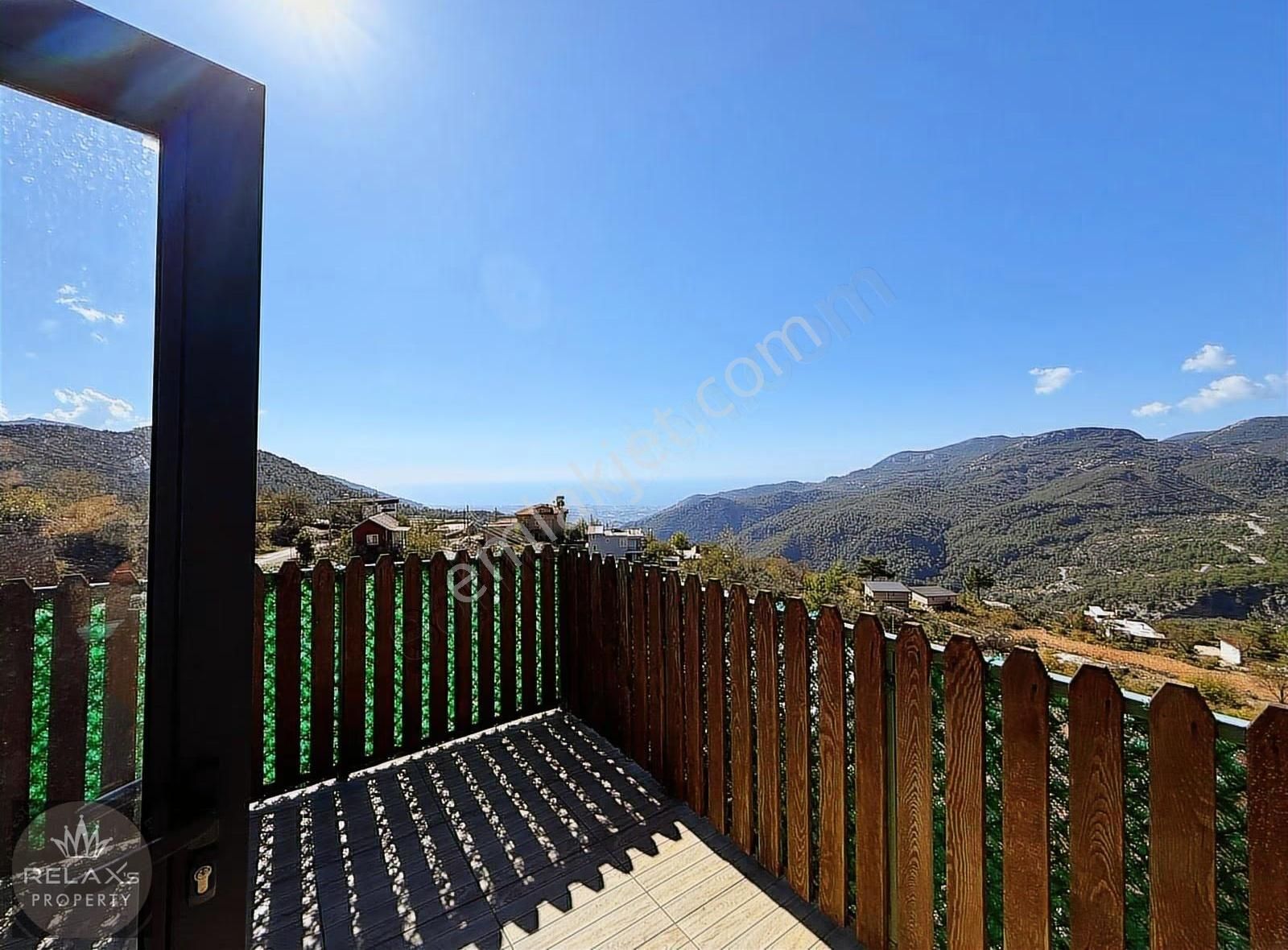 Alanya Bademağacı Bölgesi Müstakil Deniz Manzaralı Bungalow