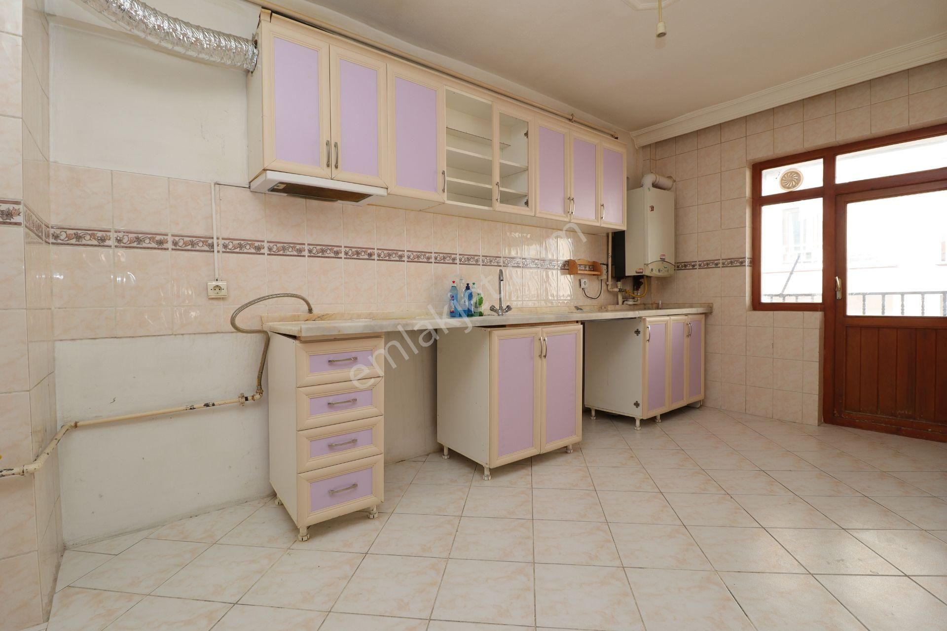 Akif'ten Elvankent Atakent'te Ebeveyn Banyolu 3+1 Kiralık Daire