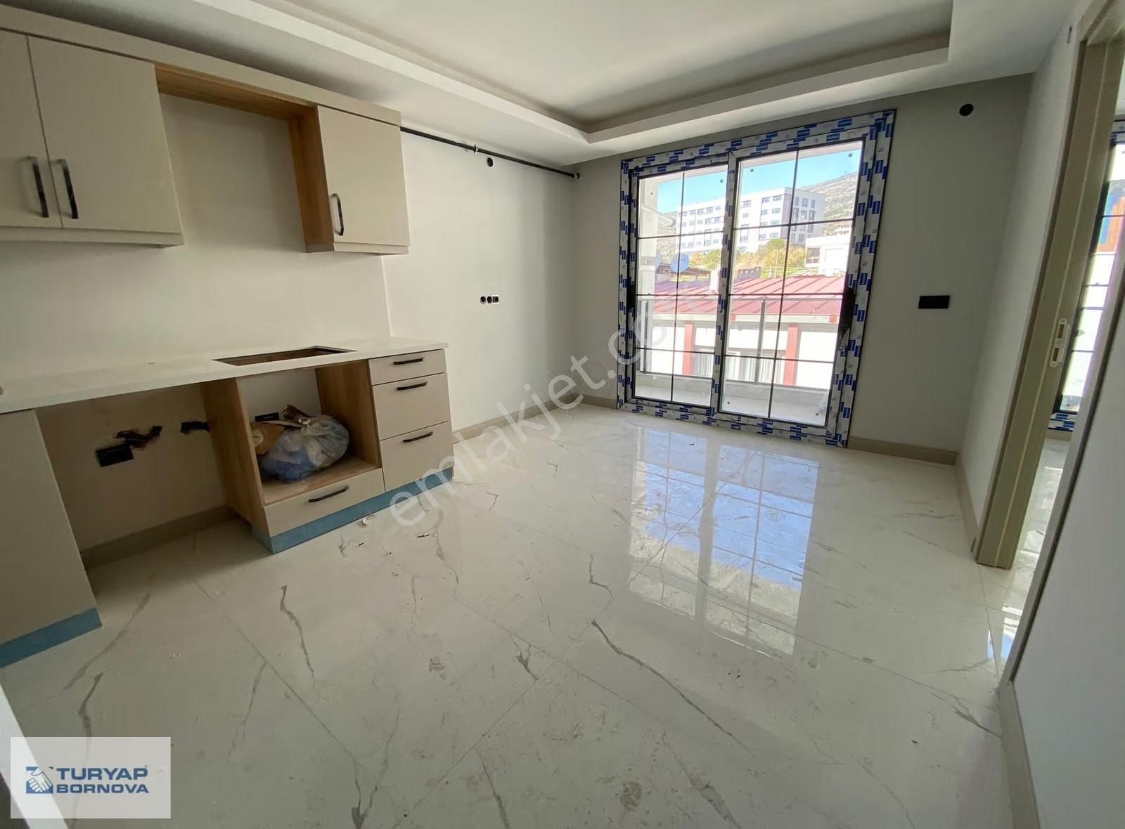 Turyap'tan Atatürk'te Satılık Geniş Sıfır Tadilatlı 1+1 Daire - Görsel 2