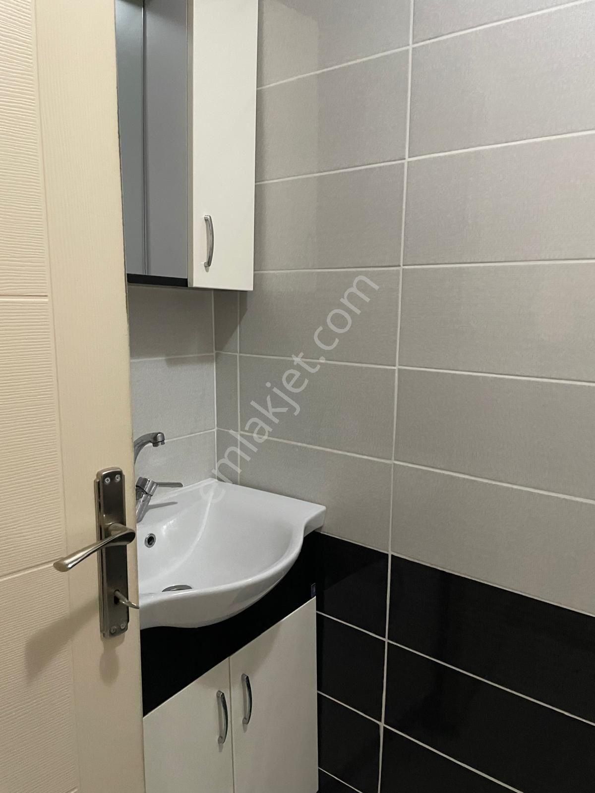 Bahçelievlerde Satılık Bakımlı Harika Bir Dublex Daire - Görsel 11