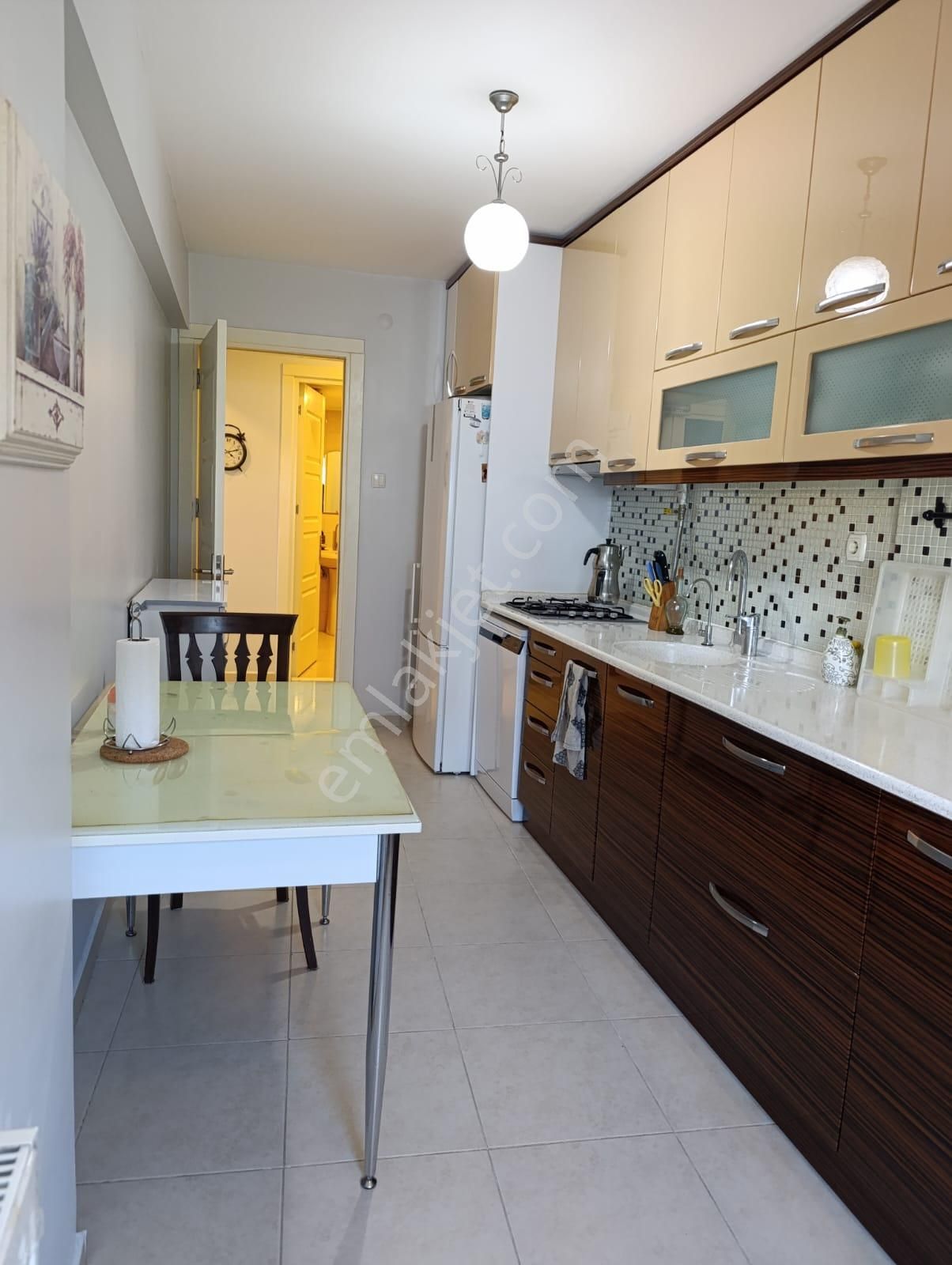 Üçkuyular'da Doğalgazlı Bakımlı Ara Kat 2+1 Satılık Daire! - Görsel 16