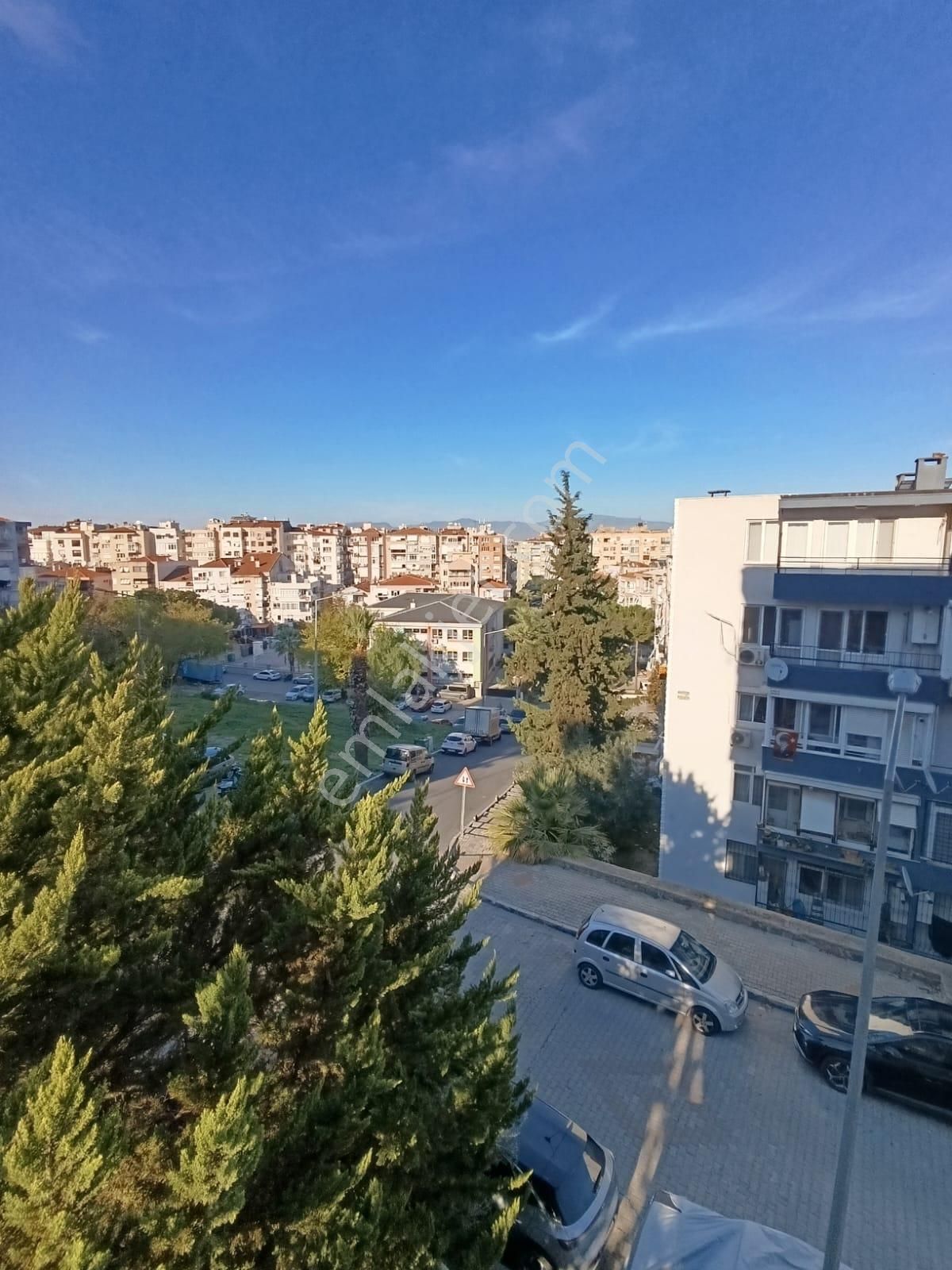 Üçkuyular'da Doğalgazlı Bakımlı Ara Kat 2+1 Satılık Daire! - Görsel 15