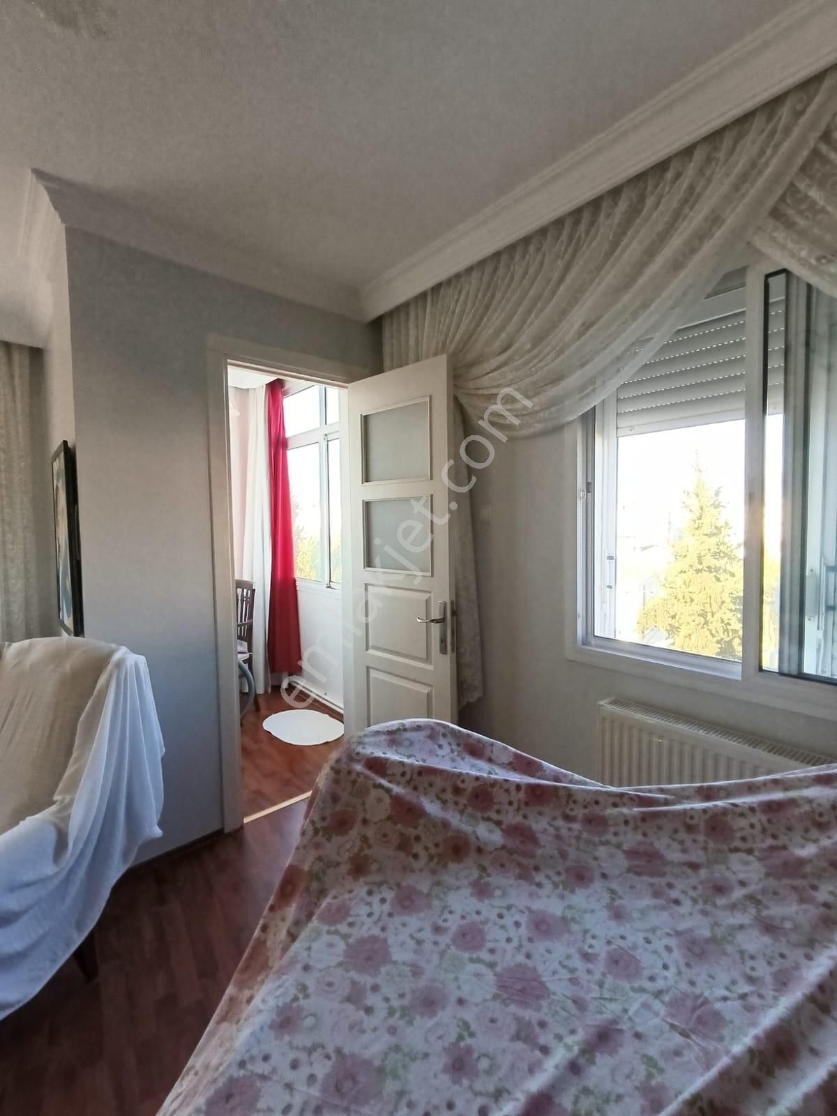 Üçkuyular'da Doğalgazlı Bakımlı Ara Kat 2+1 Satılık Daire! - Görsel 12