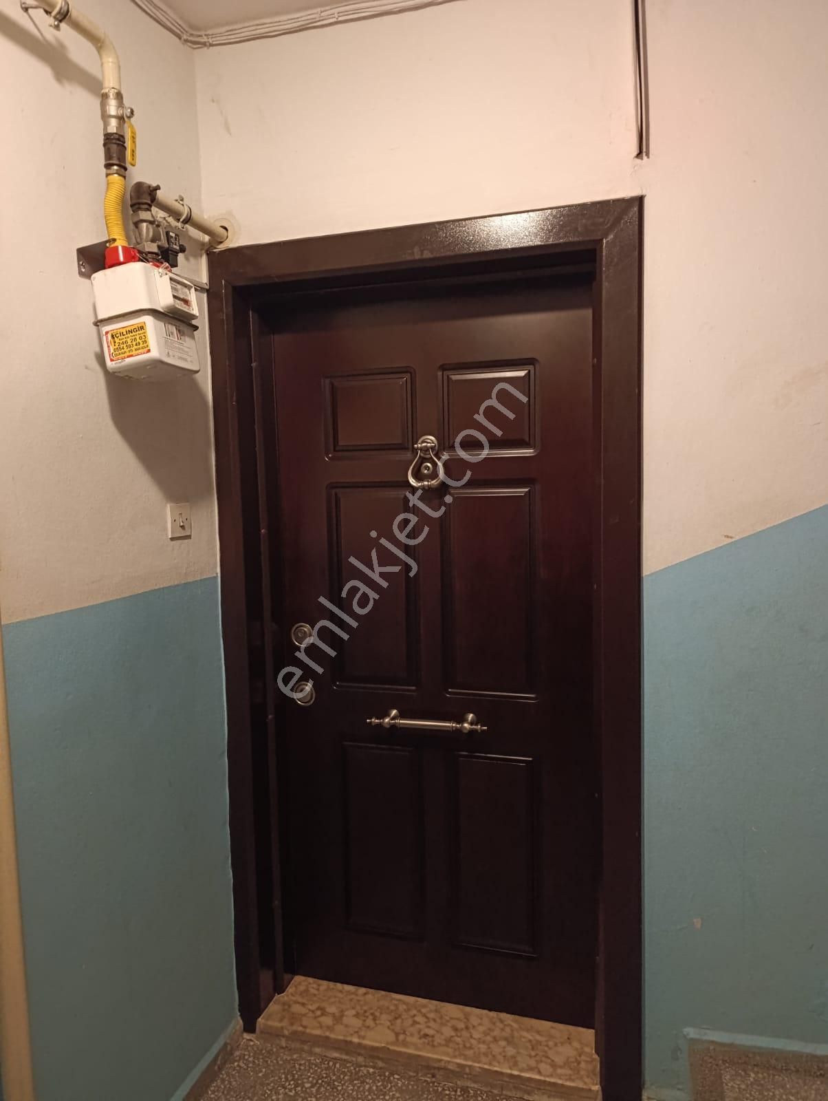 Üçkuyular'da Doğalgazlı Bakımlı Ara Kat 2+1 Satılık Daire! - Görsel 3