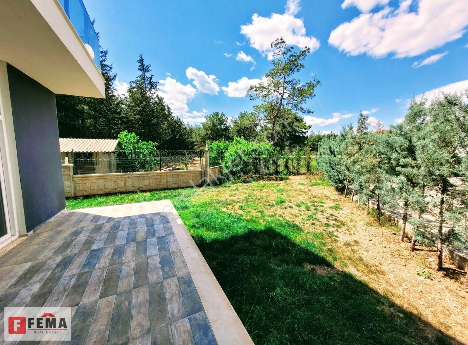 Yüzme Havuzlu Modern Sitede Kiralık 5+1 Sıfır Villa - For Rent - Görsel 26