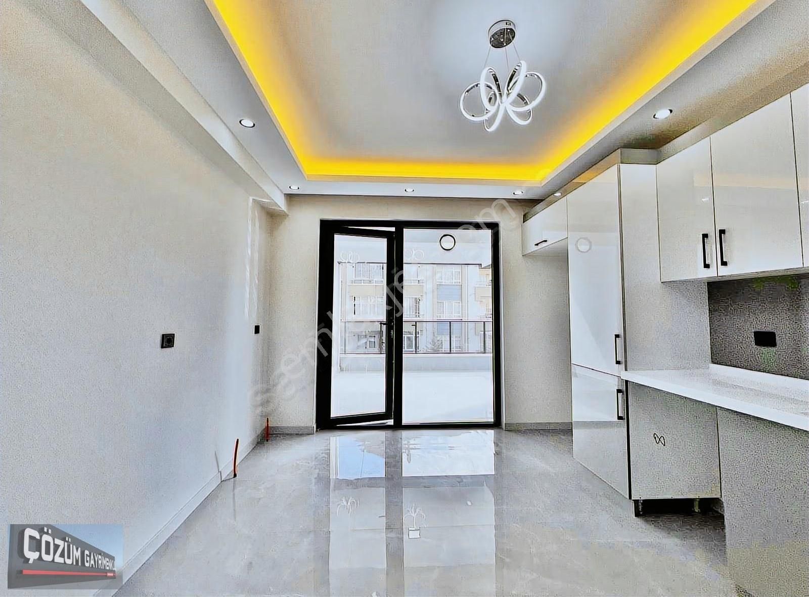 Caddeye Çok Yakın Hisar'da 3+1 Ultra Lüks Sıfır Ful Yapılı Daire - Görsel 2