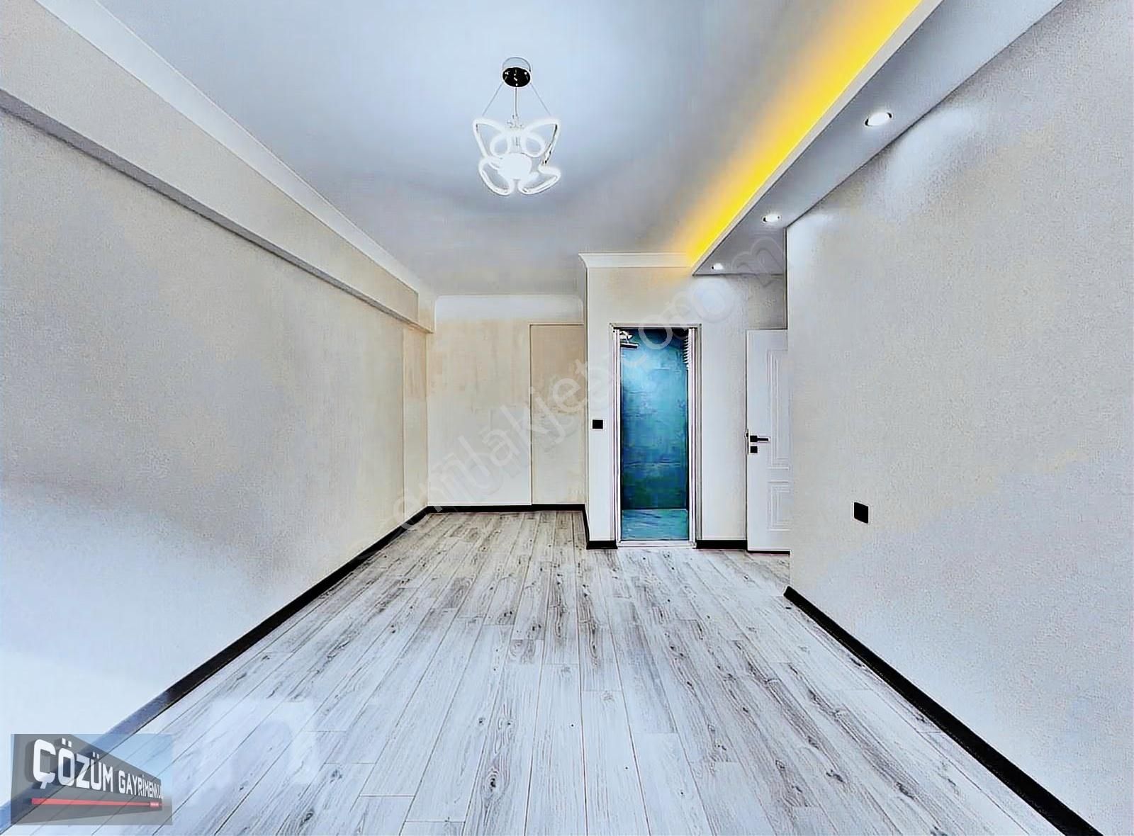 Caddeye Çok Yakın Hisar'da 3+1 Ultra Lüks Sıfır Ful Yapılı Daire - Görsel 8