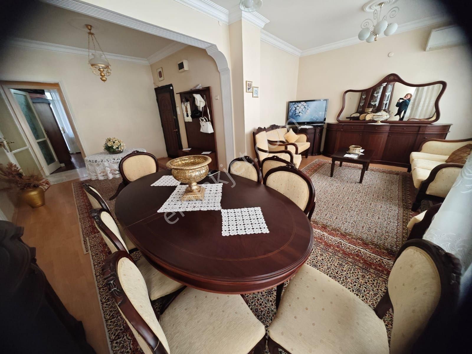 Güzelyalı'da115 M2 3+1 Çift Cephe Ve Çift Balkonlu Arakat - Görsel 11