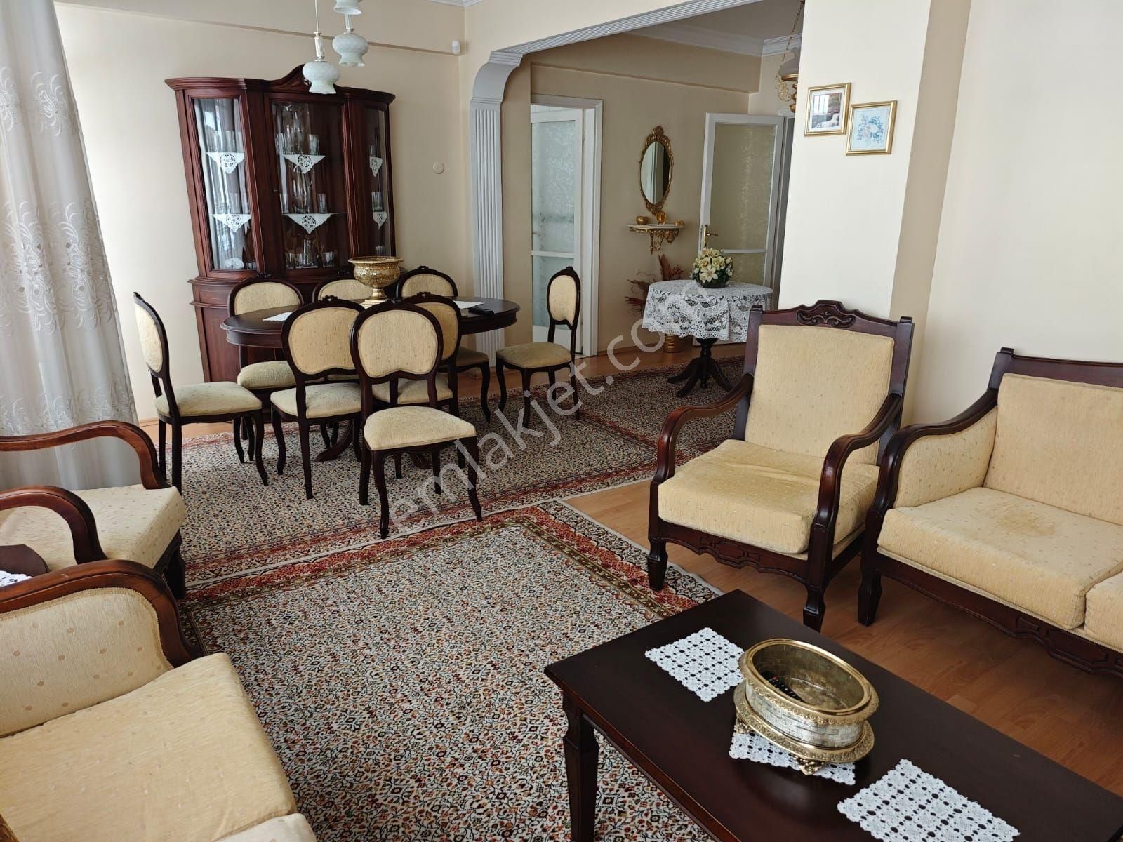 Güzelyalı'da115 M2 3+1 Çift Cephe Ve Çift Balkonlu Arakat - Görsel 4