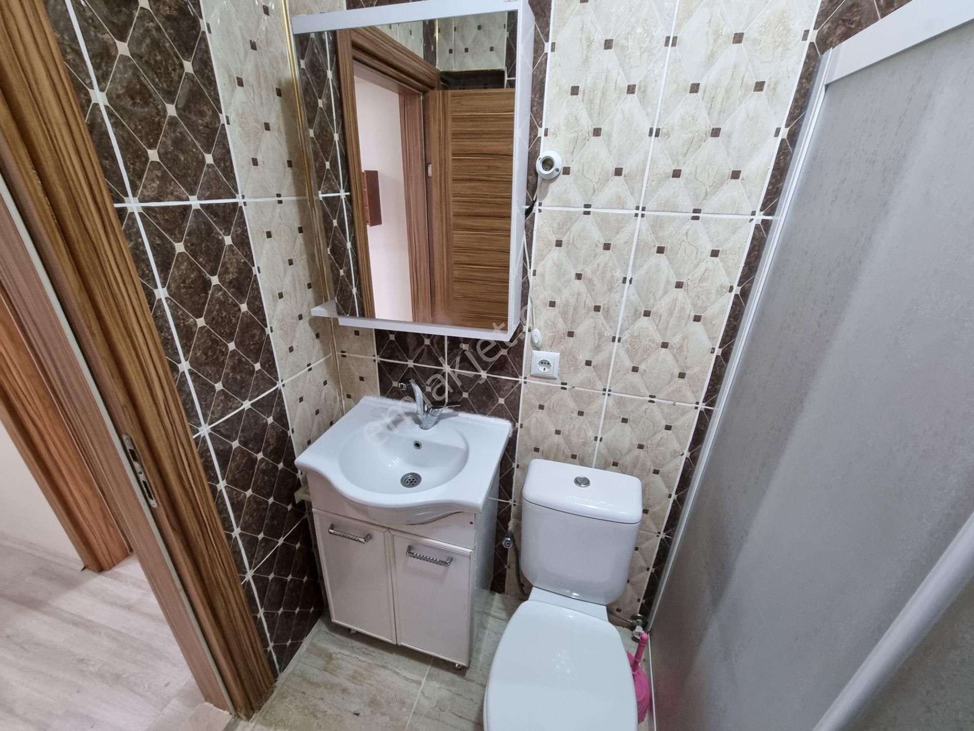 Karasu Yalı Mah.de Sahile Yakın Arakat Eşyalı 2+1 Daire - Görsel 20