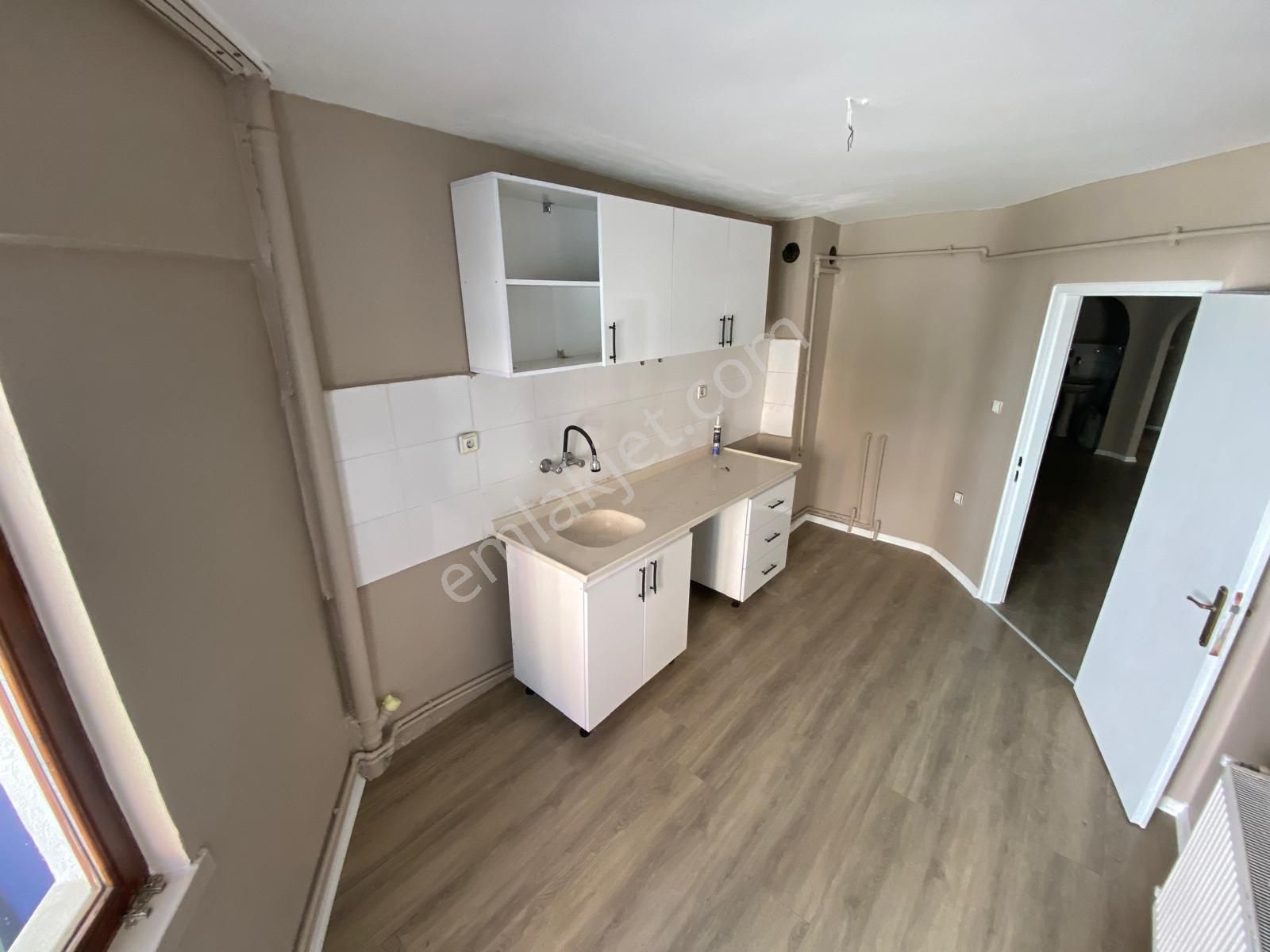 Yayla Mahallesi'nde Asansörlü Binada Katta 3+1 Daire! - Görsel 3