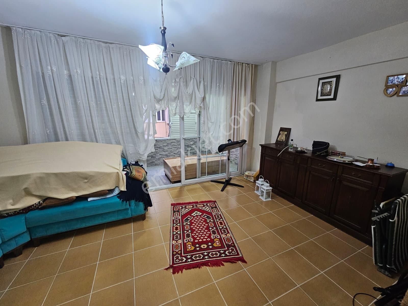 Büyükçekmece Kamiloba'da Denize Sıfır 2+1 Eşyalık Satılık Daire - Görsel 4