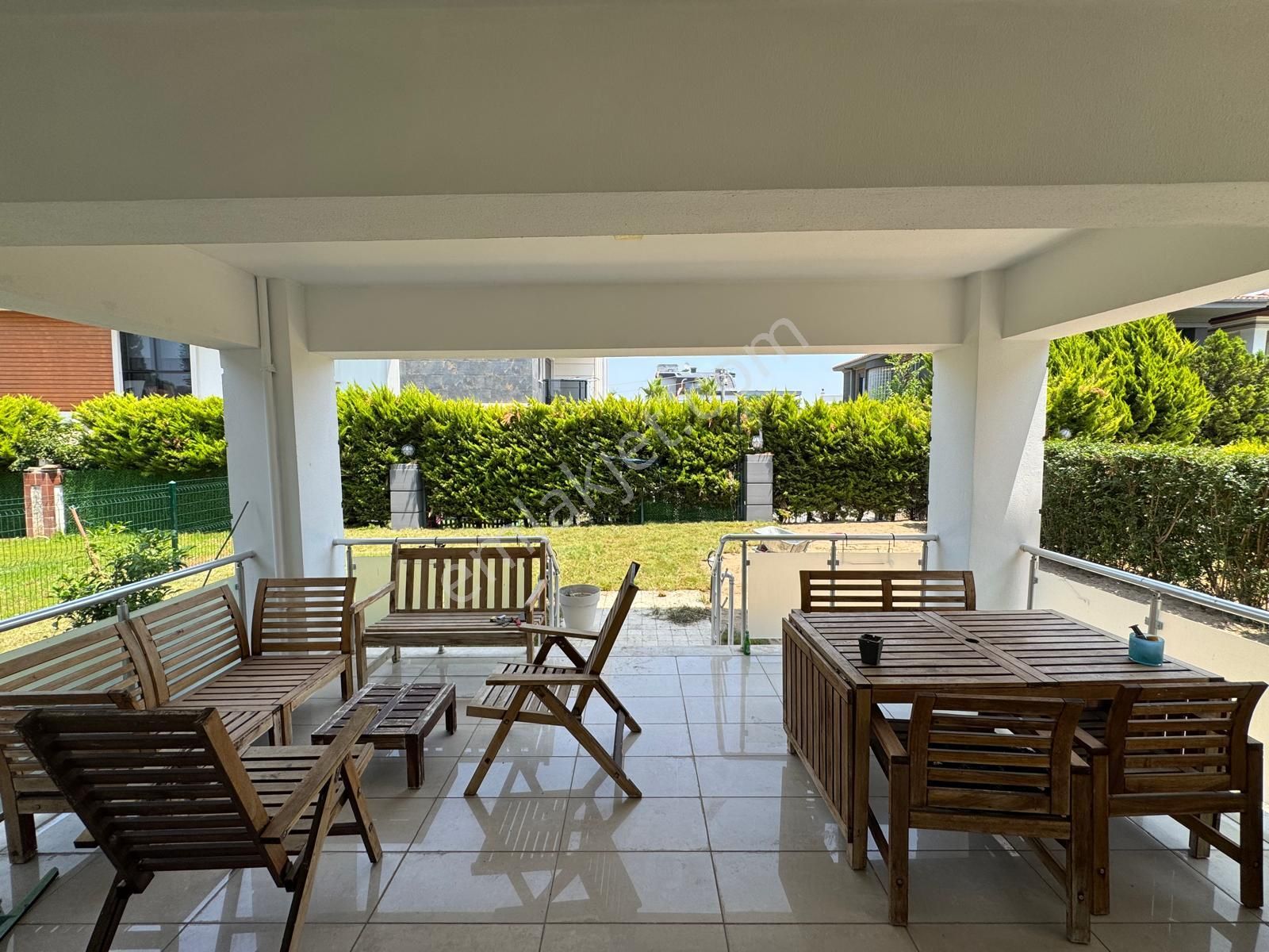 Lara Garden Villalarında Satılık 6+1 Villa