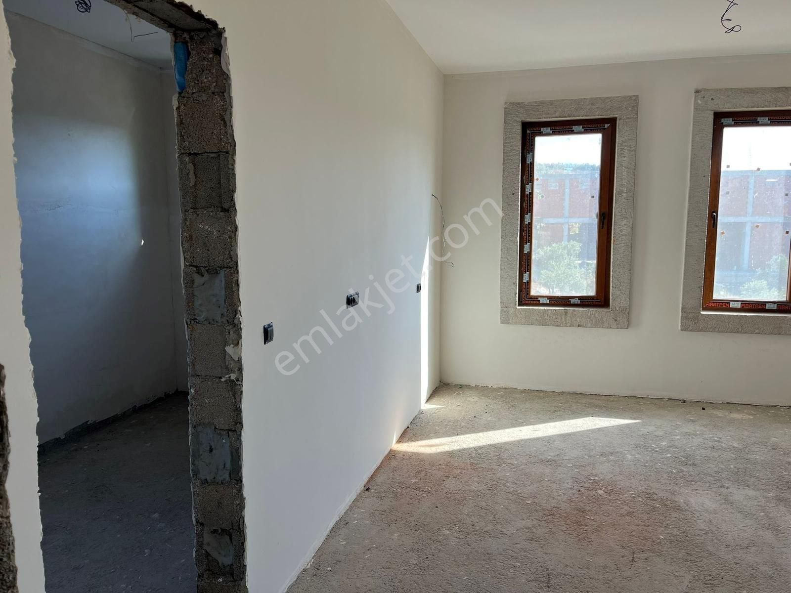 Urla'da 2500 M2 İçinde Özel Tasarım Butik Çiftlik Evi - Görsel 12