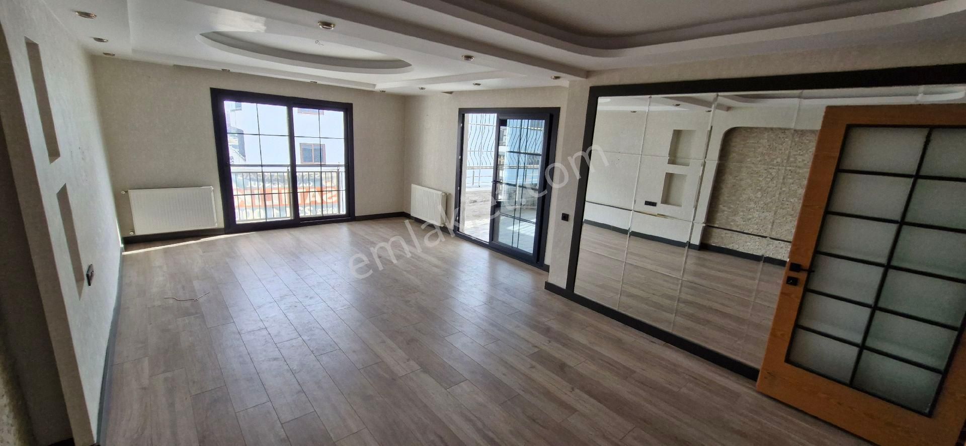 Adana Seyhan Gürselpaşa Mah. Full Sosyal Donatlı Site İçerisinde - Görsel 12