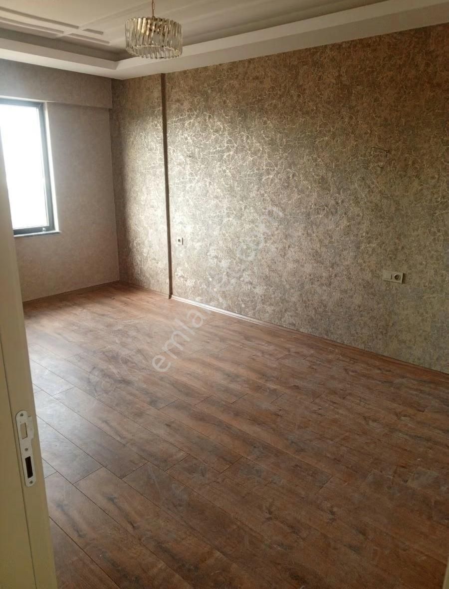 Beykent Gaziler Mah Ofm Ye Giderken 3.5+1 Lüx Daire - Görsel 17