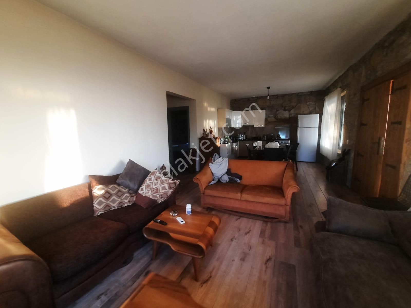 Muğla Dalyan Gökbelde Deniz Manzaralı, Yüzme Havuzlu, 1800 M2 Arazide 2+1 Eşyalı Taş Ev Satılık - Görsel 9