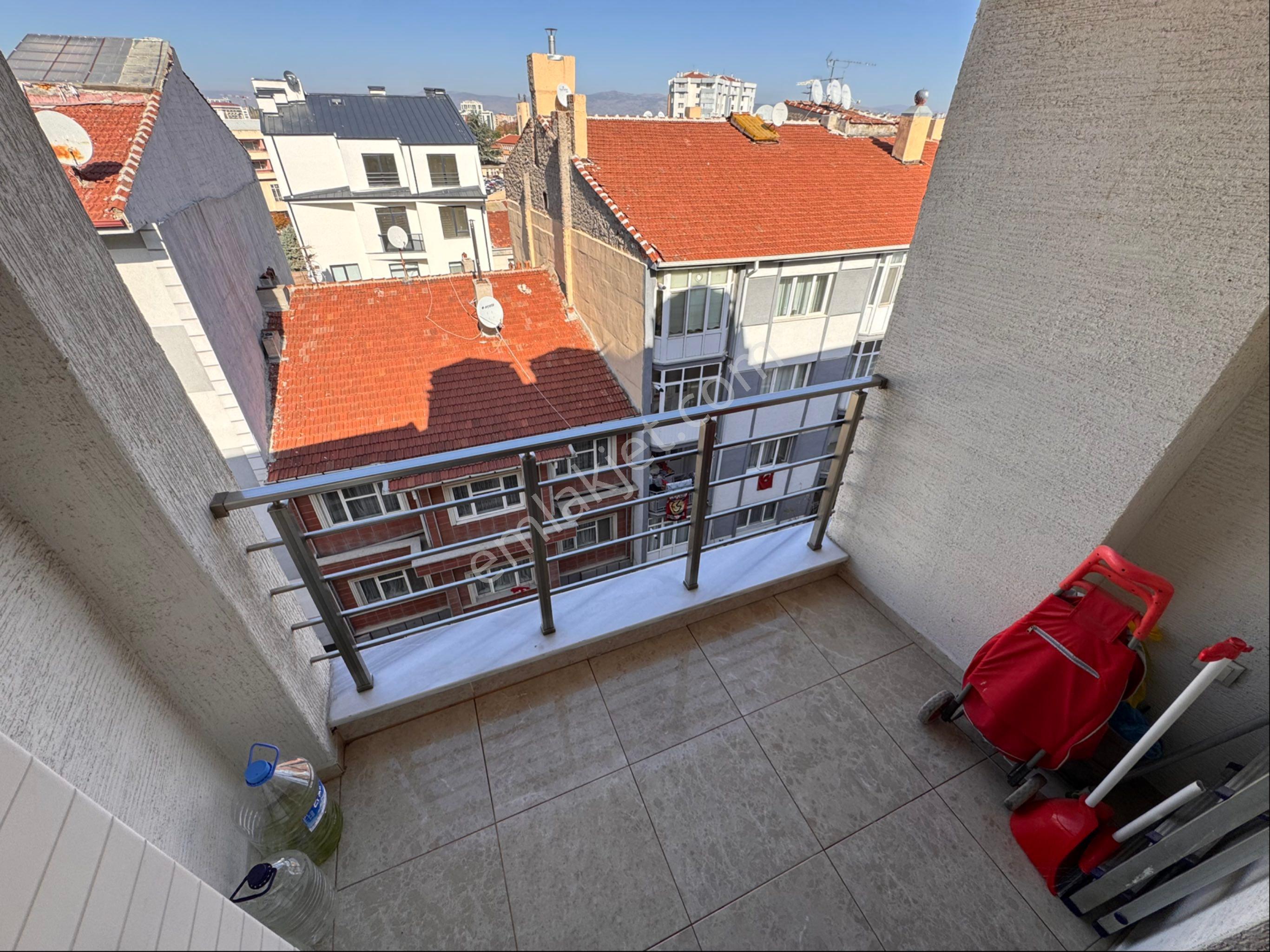 Pera'dan Kırmızıtoprak Mah Basın Şehitleri Cad 3+1 Satılık Daire - Görsel 15