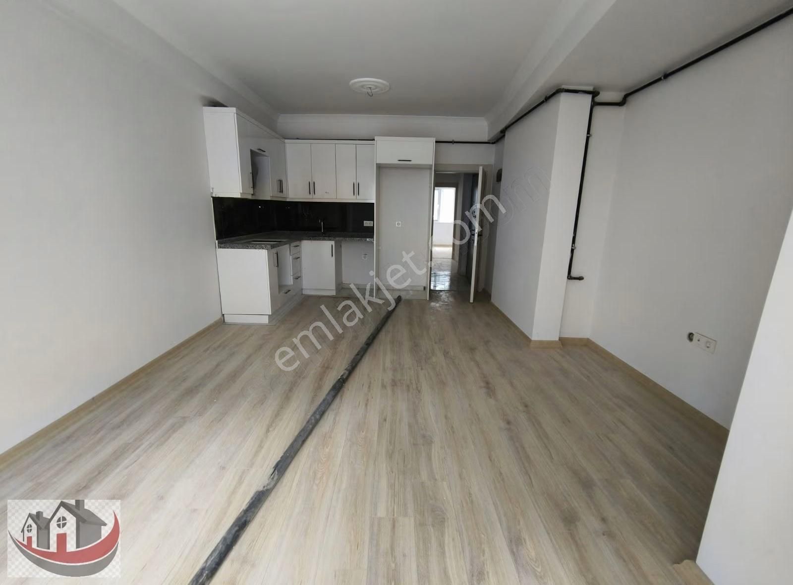 Güneyden Tülin Caddesinde 2+1.80m2 Y.giriş Karanlık Odasız Daire - Görsel 19